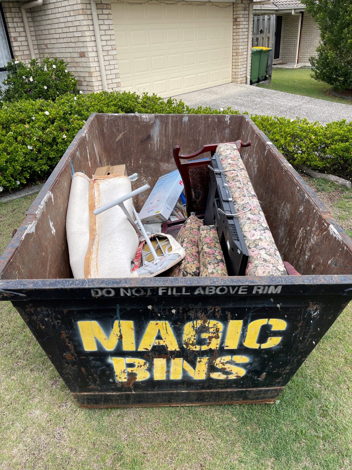 Magic bin with Household items